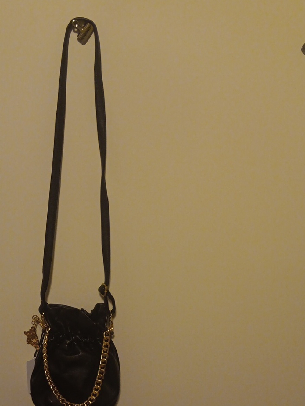 Jessica Simpson Black Crossbody Bag with Gold Chain New
